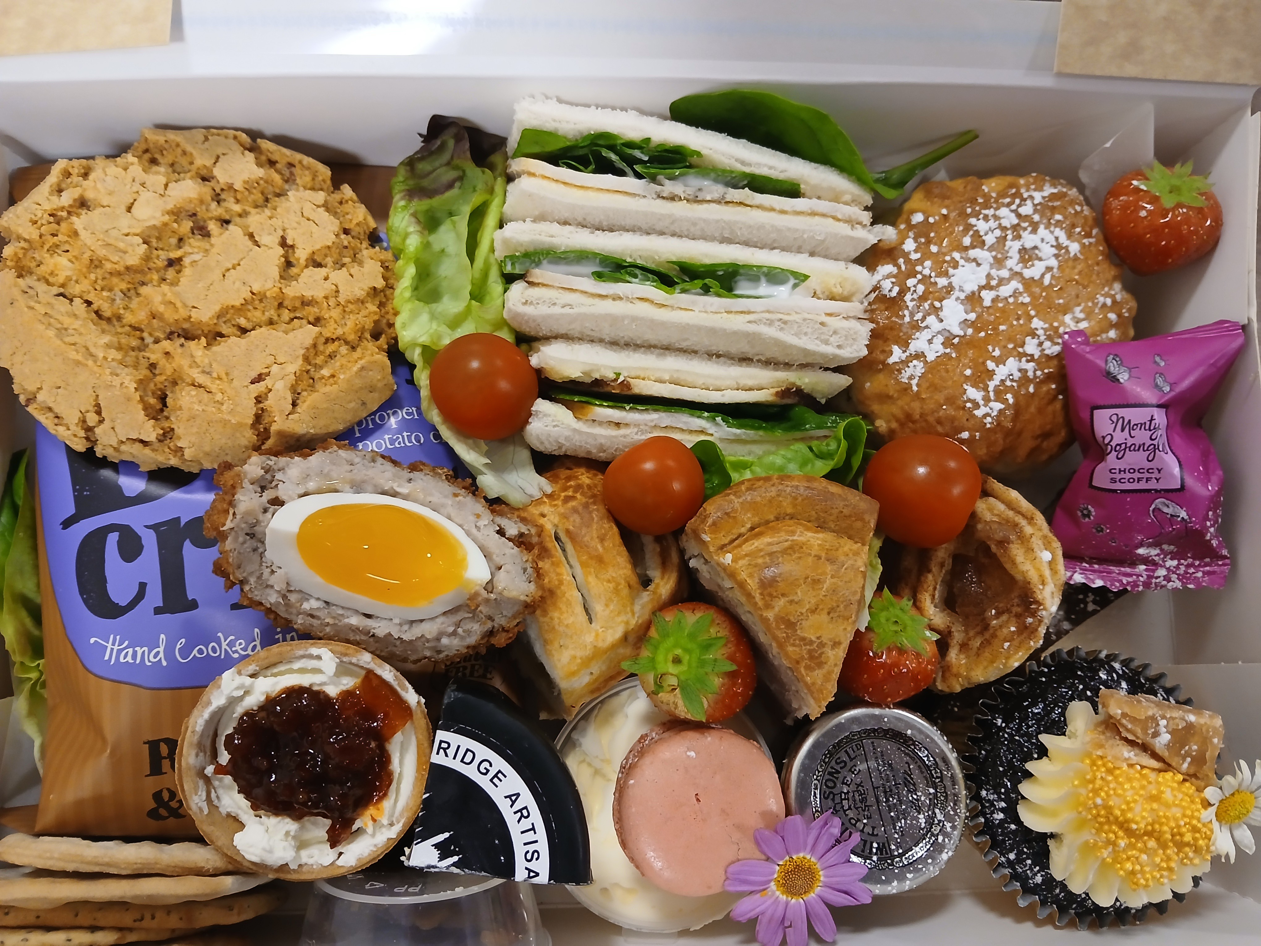 Afternoon tea box Oct 24