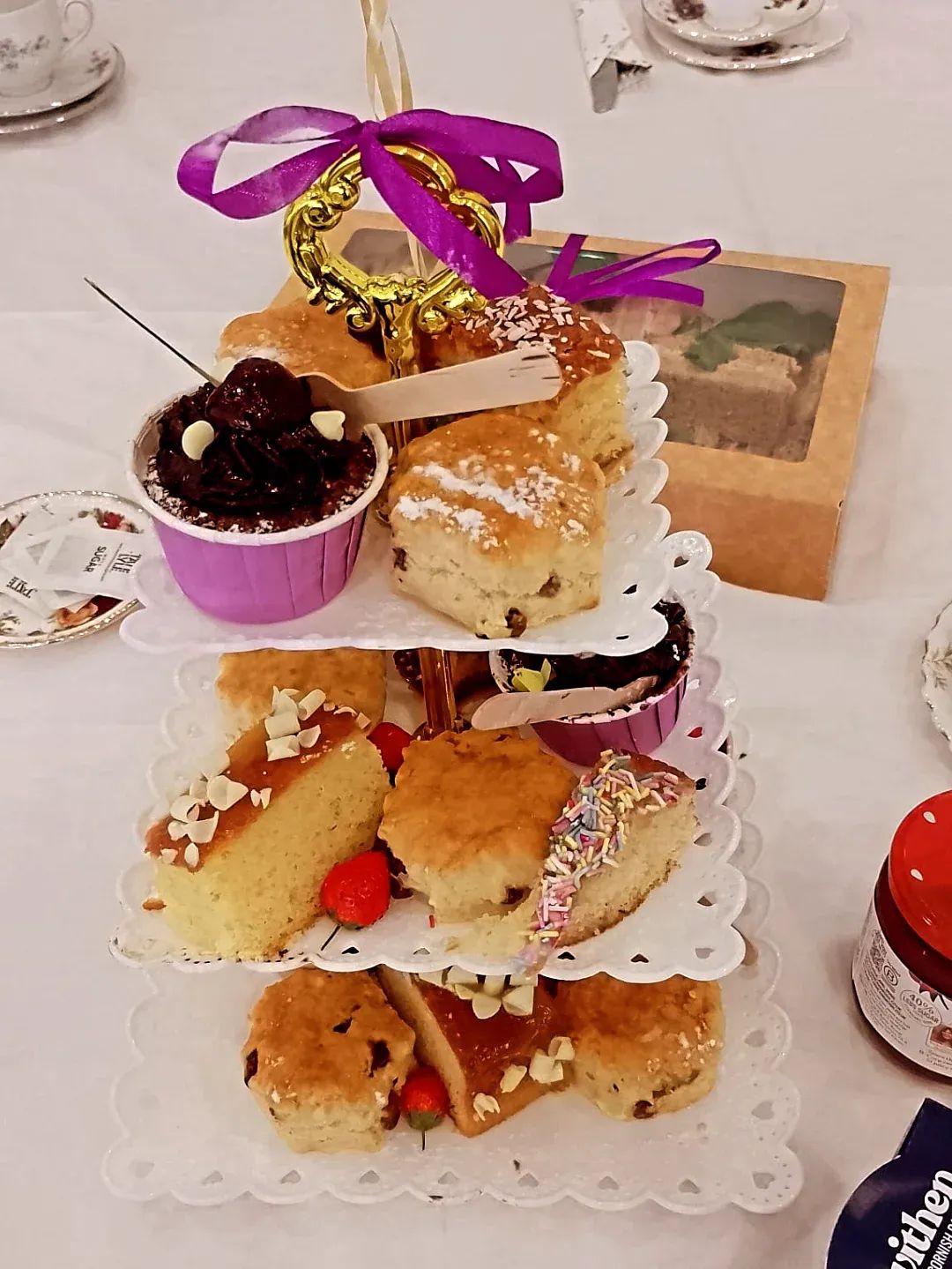 Tea stands and cake