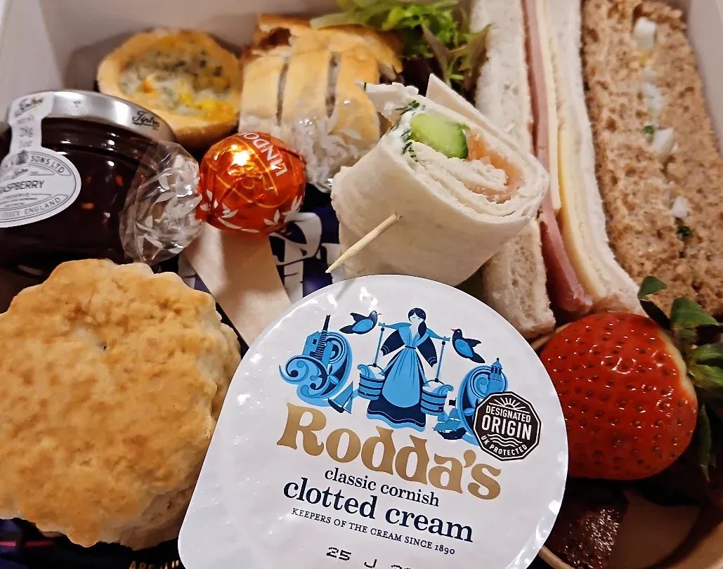 Afternoon Tea box 2026