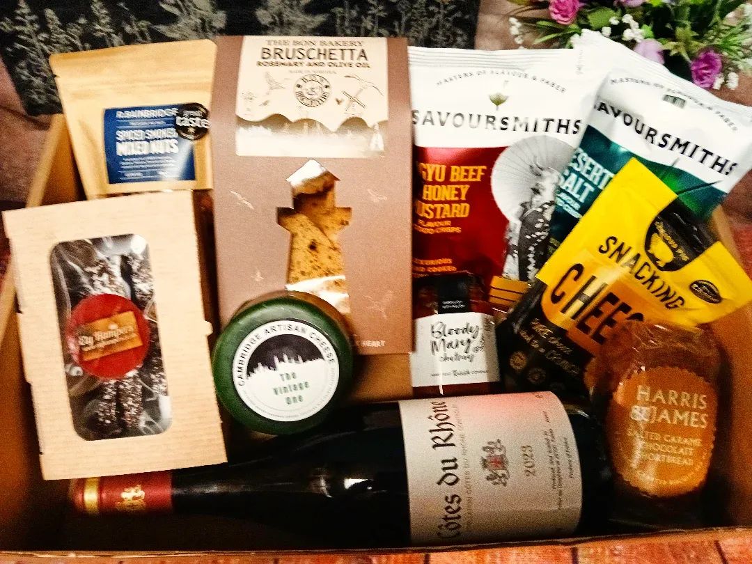 2025 Red Wine Hamper