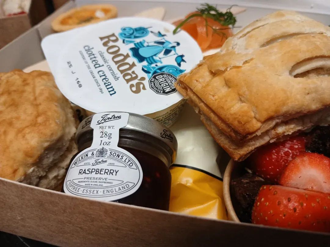 9.95 Afternoon Tea Picnic box