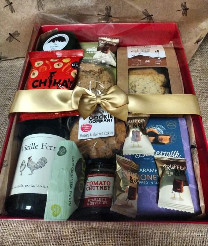 Red wine Foodie box