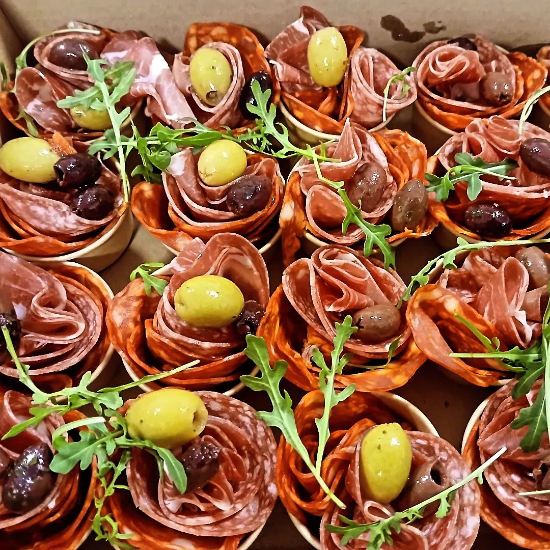 Charcuterie cups 2p26